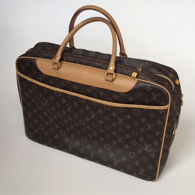 SUITCASE, Louis Vuitton - Day Bag